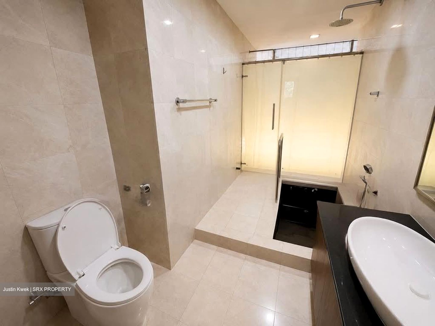 Bukit Villas (D25), Semi-Detached #574404071